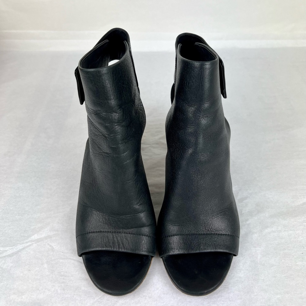 Vinces Addie Open-Toe Back Bootie - image 1